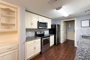 211 2nd St, Denton, TX 76201 - Photo 8