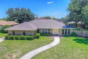 7881 La Cabeza Dr, Dallas, TX 75248 - Photo 1