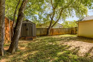 422 Washington St, Grapevine, TX 76051 - Photo 14