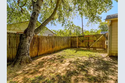 422 Washington Street, Grapevine, TX 76051 - Photo 16