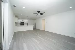 404 Westwood Dr, Euless, TX 76039 - Photo 4