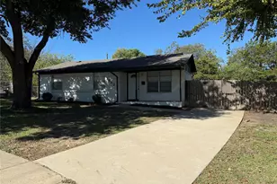 1833 Grove Cir, Mesquite, TX 75149 - Photo 2