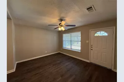 1833 Grove Circle, Mesquite, TX 75149 - Photo 4