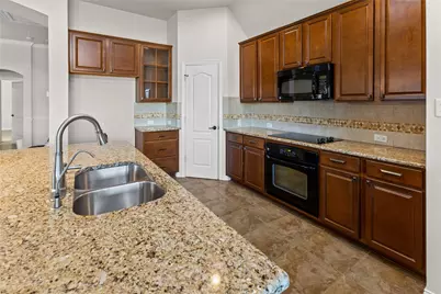 4336 Peregrine Way, Carrollton, TX 75010 - Photo 10