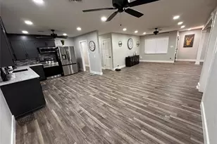 506 W Morris St, Seymour, TX 76380 - Photo 6