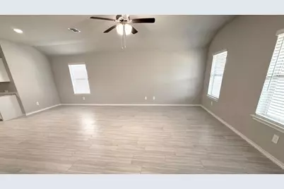 10509 Dovetail Lane, Fort Worth, TX 76036 - Photo 8