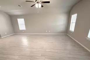 10509 Dovetail Ln, Fort Worth, TX 76036 - Photo 8