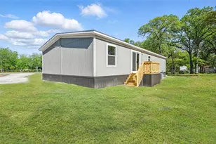 134 Overland Trail, Azle, TX 76020 - Photo 4