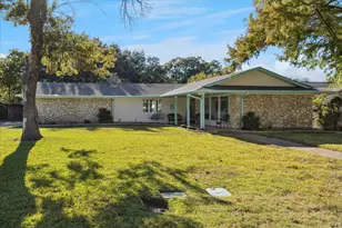 6052 Wrigley Way, Fort Worth, TX 76133 - Photo 2