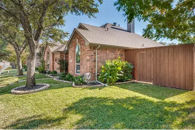109 Midcrest Drive, Irving, TX 75063 - Photo 22