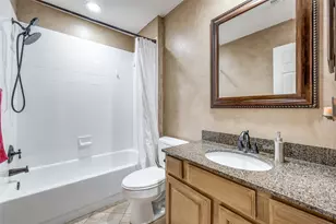 109 Midcrest Dr, Irving, TX 75063 - Photo 12