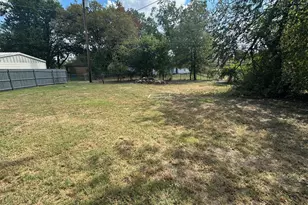 2909 W 4th Ave, Corsicana, TX 75110 - Photo 12