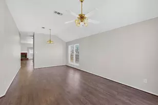 1025 Caleb St, Burleson, TX 76028 - Photo 8