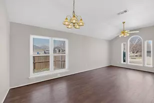 1025 Caleb St, Burleson, TX 76028 - Photo 6