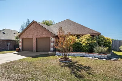 231 Saddlebrook Lane, Waxahachie, TX 75165 - Photo 2