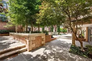 2885 Woodside St, Dallas, TX 75204 - Photo 2