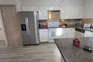 1900 San Saba Ln, Arlington, TX 76006 - Photo 10