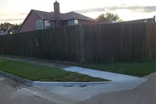 4929 Meadow Vista Pl, Garland, TX 75043 - Photo 4