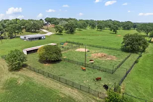 248 Howard Rd, Valley View, TX 76272 - Photo 38