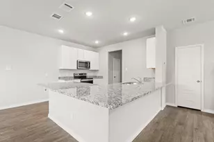 10628 Stag Ln, Fort Worth, TX 76036 - Photo 2