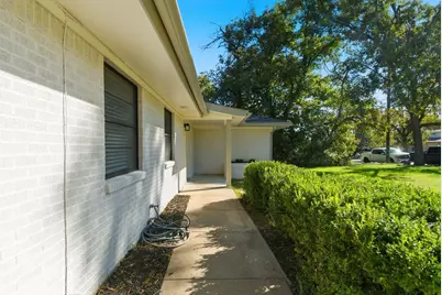 208 W Park Avenue, Weatherford, TX 76086 - Photo 4