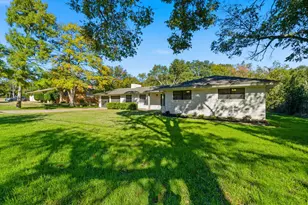 208 W Park Ave, Weatherford, TX 76086 - Photo 2