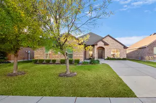 217 Watson St, Red Oak, TX 75154 - Photo 2