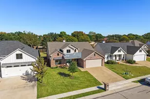 10317 Fallen Leaf Dr, Waco, TX 76712 - Photo 8