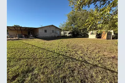 1381 Hillcrest Drive, Graham, TX 76450 - Photo 34