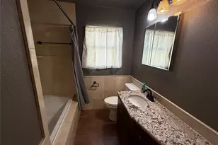 1381 Hillcrest Dr, Graham, TX 76450 - Photo 20
