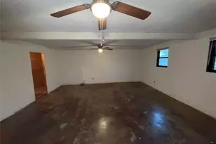 1381 Hillcrest Dr, Graham, TX 76450 - Photo 8