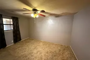 1381 Hillcrest Dr, Graham, TX 76450 - Photo 18