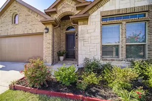 1809 Spinnaker Dr, Denton, TX 76210 - Photo 2