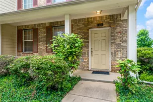 2402 Durango Ridge Dr, Bedford, TX 76021 - Photo 2