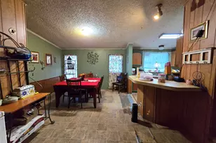 1318 Honeysuckle Dr, Mansfield, TX 76063 - Photo 8