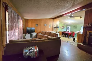 1318 Honeysuckle Dr, Mansfield, TX 76063 - Photo 6