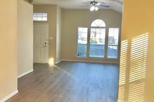 1046 Palomino Dr, Little Elm, TX 75068 - Photo 4