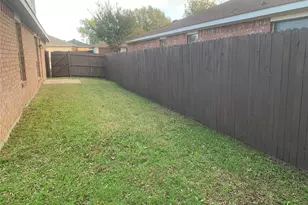 1046 Palomino Dr, Little Elm, TX 75068 - Photo 16