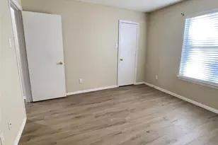 1046 Palomino Dr, Little Elm, TX 75068 - Photo 10