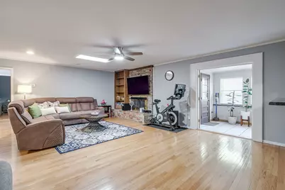 7408 Marlborough Drive W, Fort Worth, TX 76134 - Photo 4