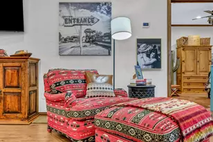 1007 Marigold Ct, Granbury, TX 76049 - Photo 6