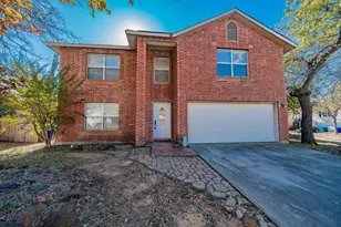 2001 Barton Springs Dr, Corinth, TX 76210 - Photo 4