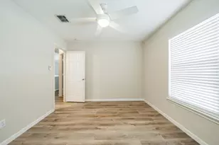 2001 Barton Springs Dr, Corinth, TX 76210 - Photo 28