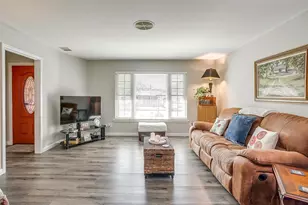 5805 Circular Dr, North Richland Hills, TX 76117 - Photo 6