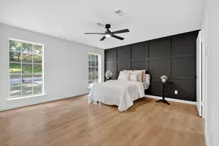 425 Ten Mile Dr, DeSoto, TX 75115 - Photo 2