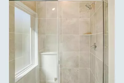 4524 Hogans Alley Drive, Arlington, TX 76001 - Photo 14