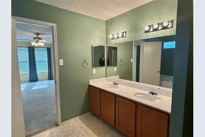 930 Dunkirk Lane, Arlington, TX 76017 - Photo 18