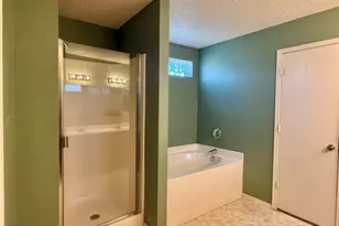 930 Dunkirk Ln, Arlington, TX 76017 - Photo 20