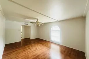 1814 Woodbury, Carrollton, TX 75007 - Photo 4