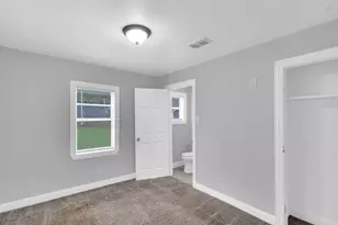 2013 Birdell St, Fort Worth, TX 76105 - Photo 12